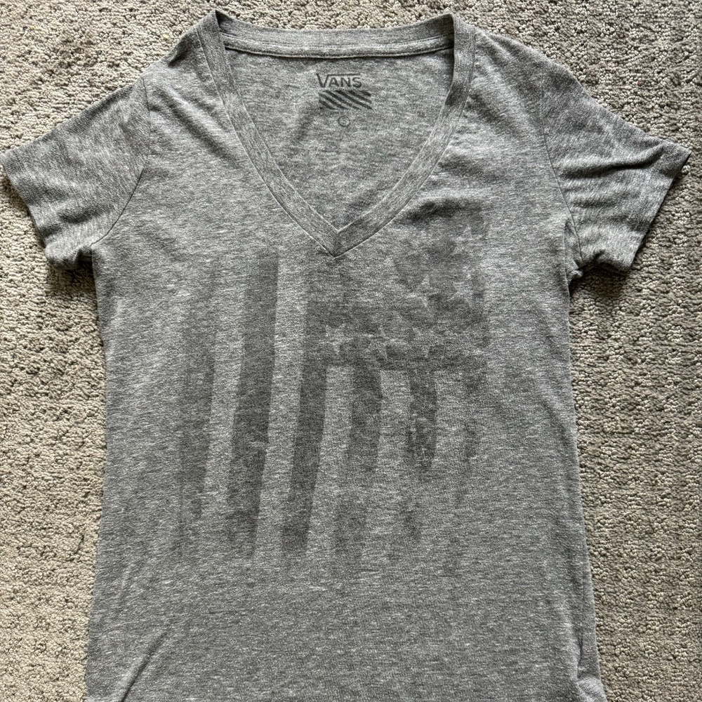 California Classic V-neck T-shirt by Vans